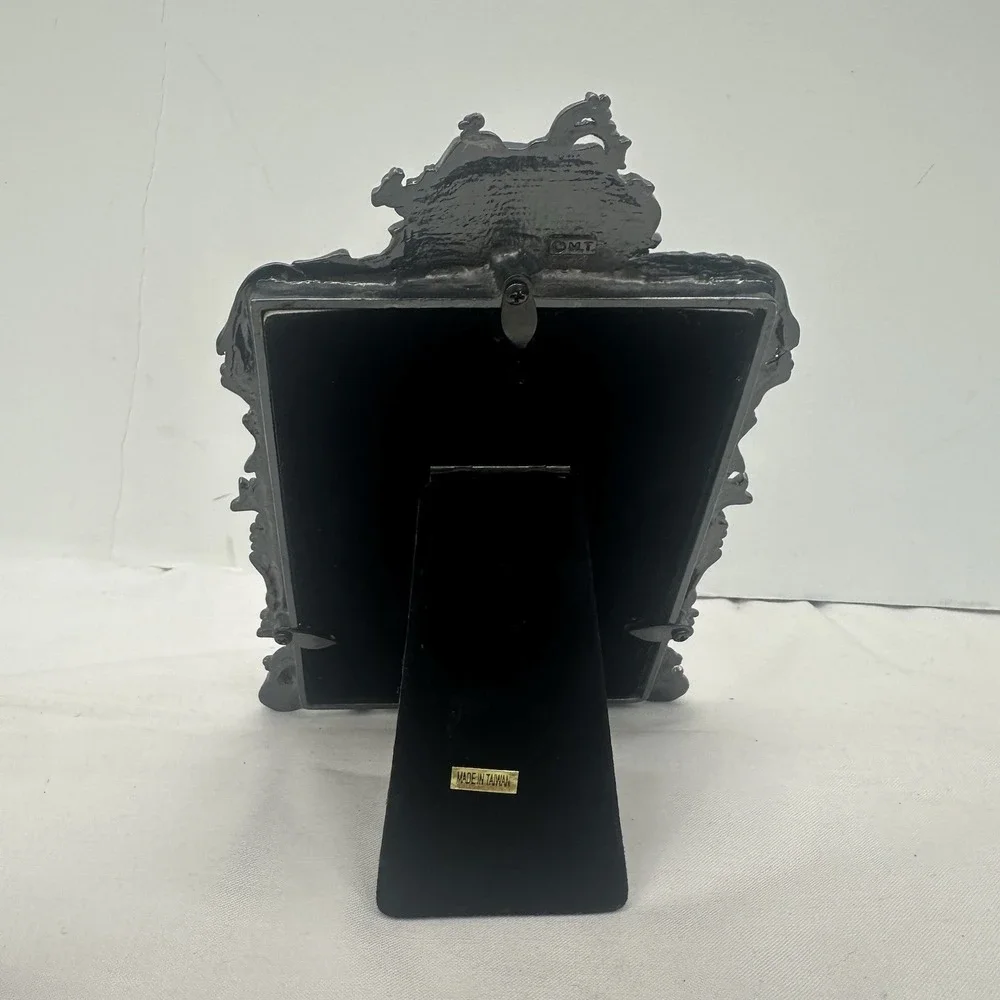 Metal Noah's Ark Vintage Picture Frame 3.5x5